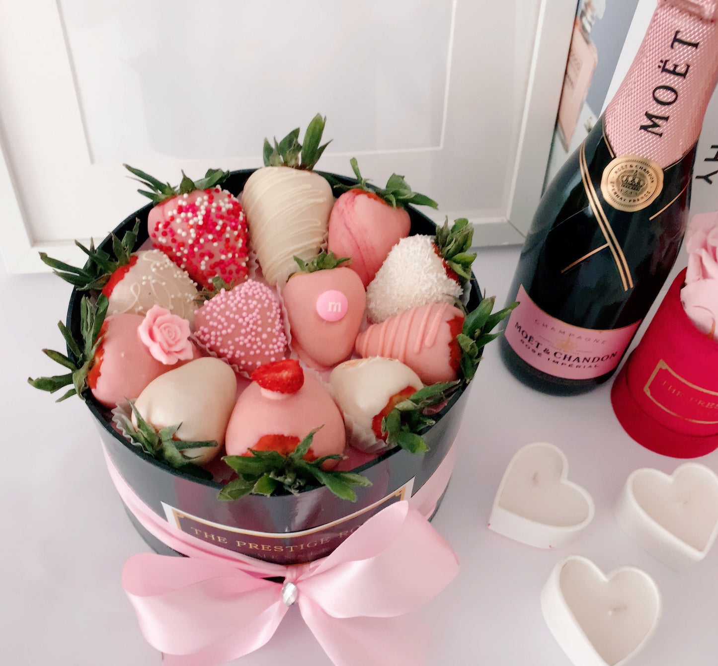 Caja de Fresas bañadas en chocolate | The Prestige Roses