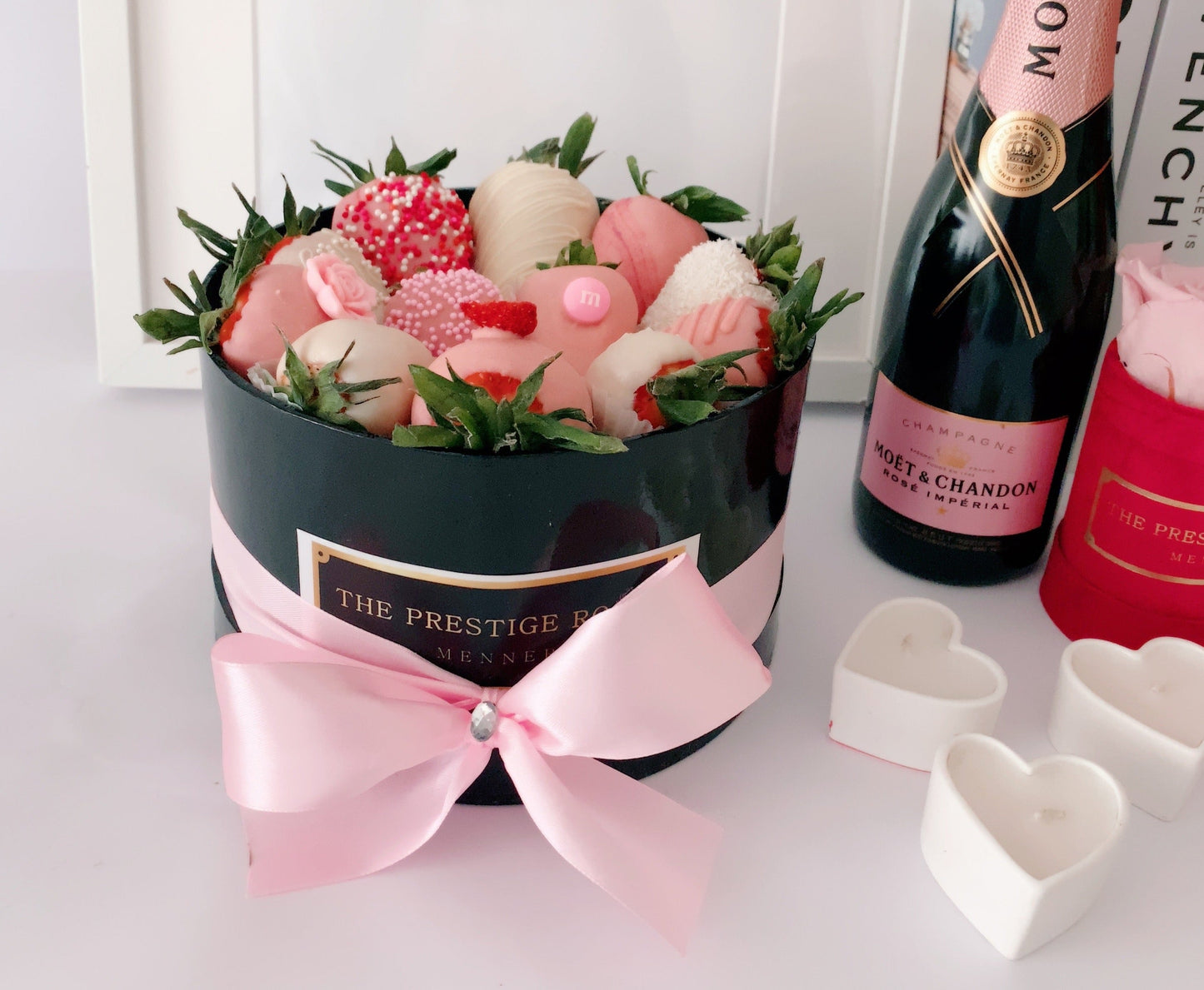 Caja de Fresas bañadas en chocolate | The Prestige Roses