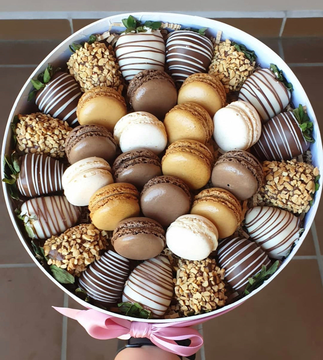 Caja de Fresas bañadas en chocolate | The Prestige Roses