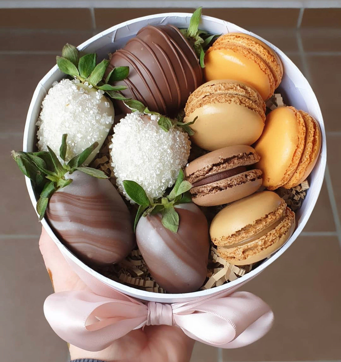 Caja de Fresas bañadas en chocolate | The Prestige Roses